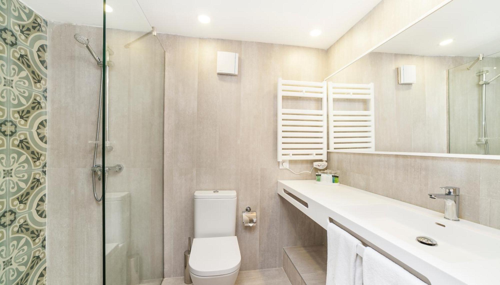 Appartement (2 Adultes + 1 Enfant)